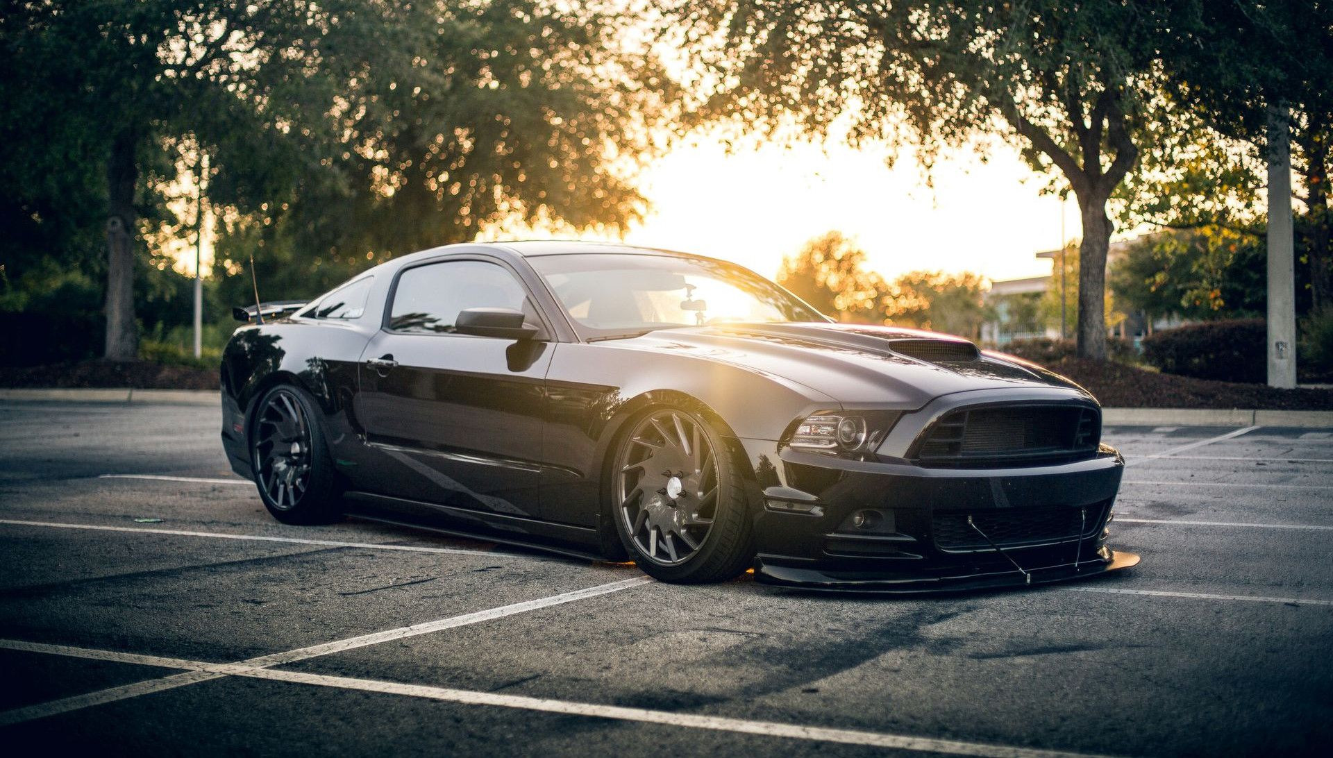 black Ford Mustang GT